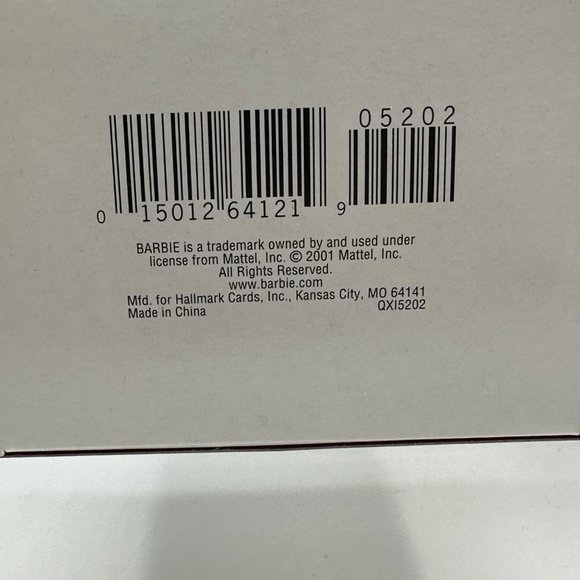 Hallmark Keepsake Ornament Celebration Barbie 2001 Edition Collectors Series - Picture 4 of 6